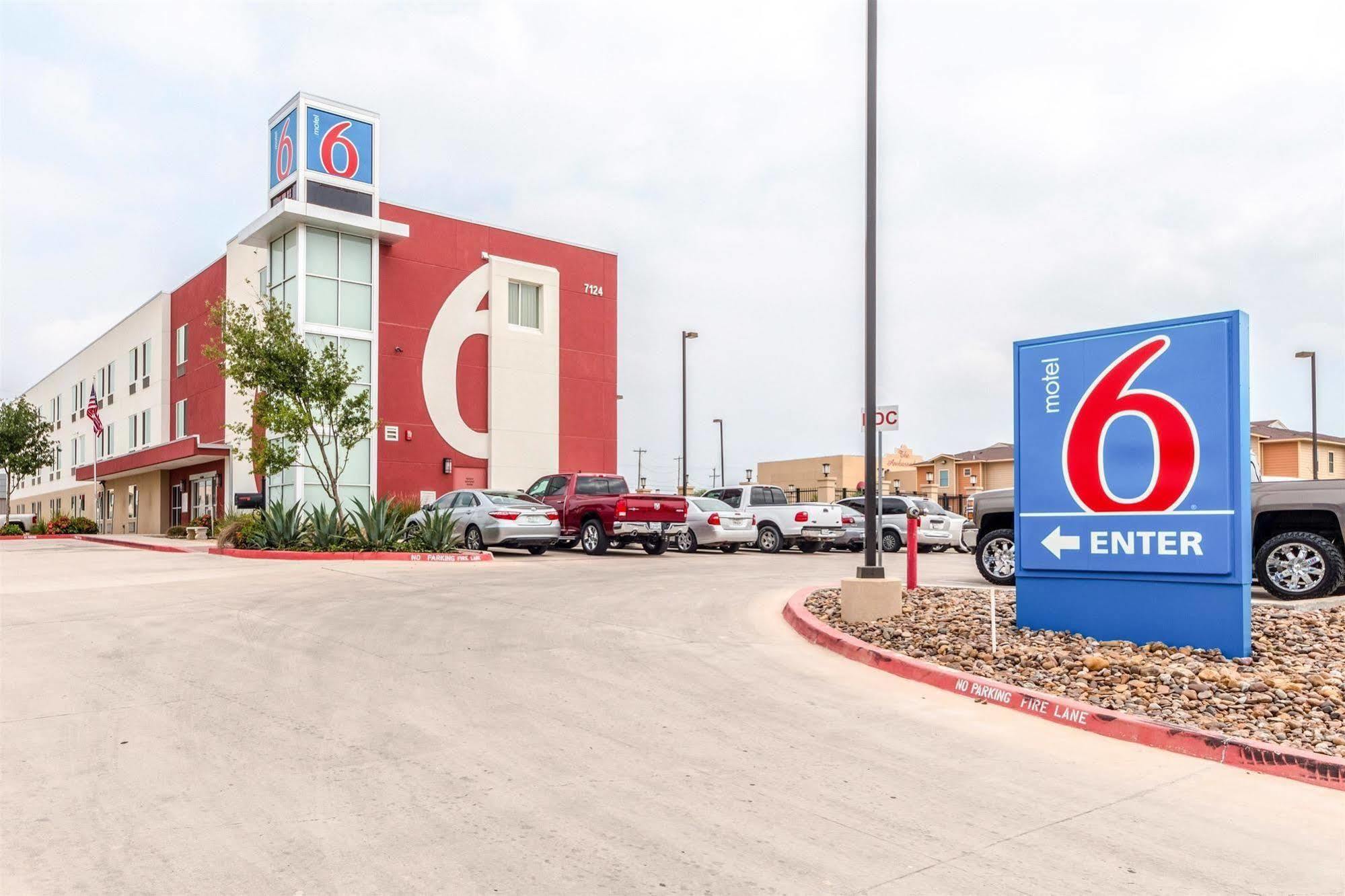 Motel 6-Laredo, Tx - Airport Экстерьер фото